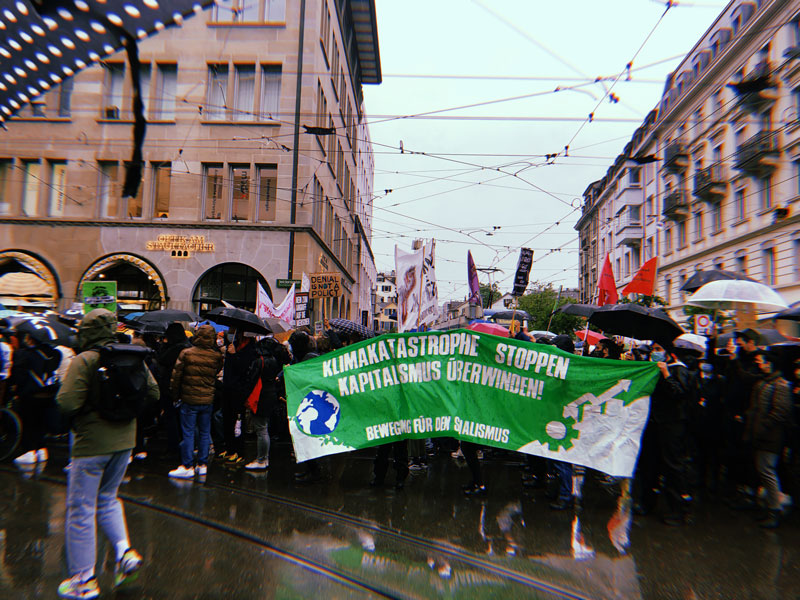 Comment 8 Titelbild